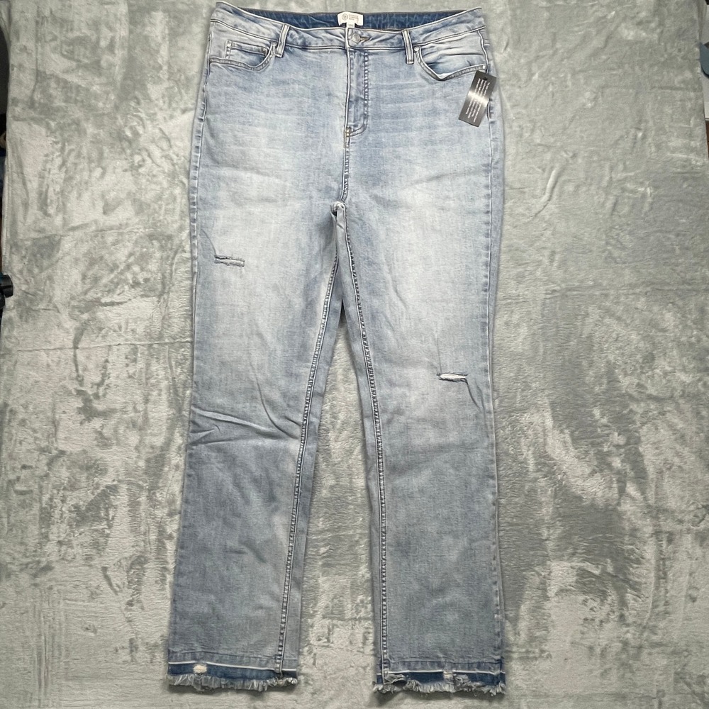 Candace Cameron Bure Straight Leg Jeans Womens 18W Light Wash Distressed Raw Hem